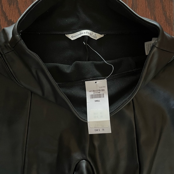 Abercrombie & Fitch Leather Split Flare Legging - Picture 6 of 6